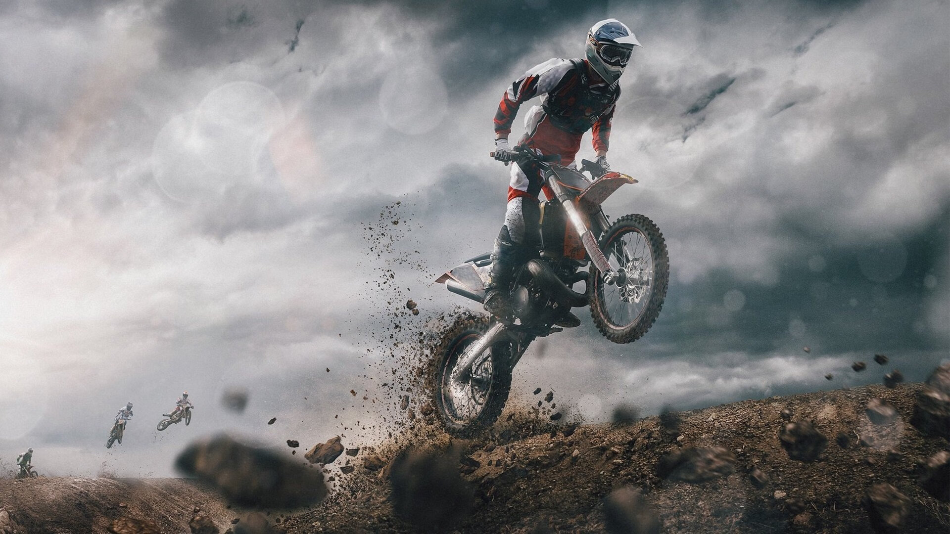 活塞队球员间互动频繁 球队团结力量增强,活塞队友